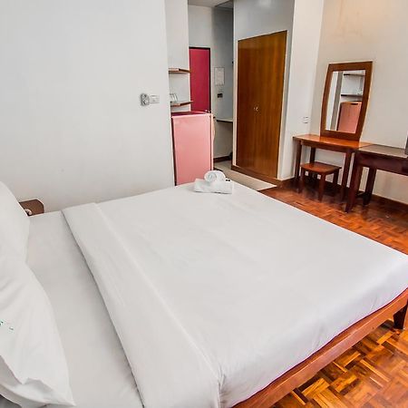 Sutus Court 4 Hotel Pattaya Luaran gambar