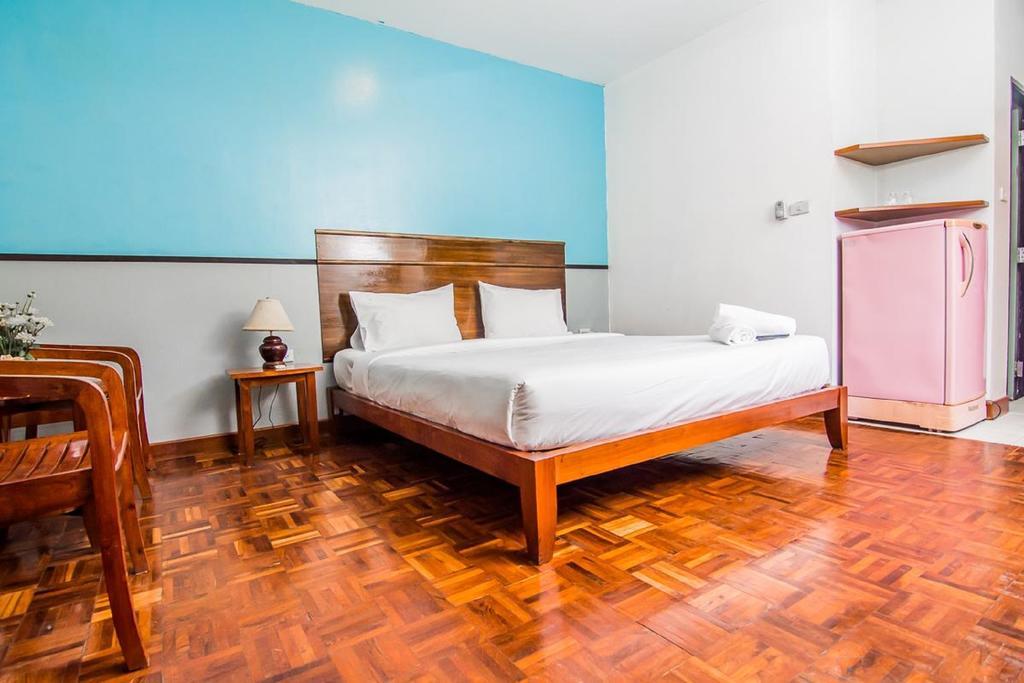 Sutus Court 4 Hotel Pattaya Luaran gambar