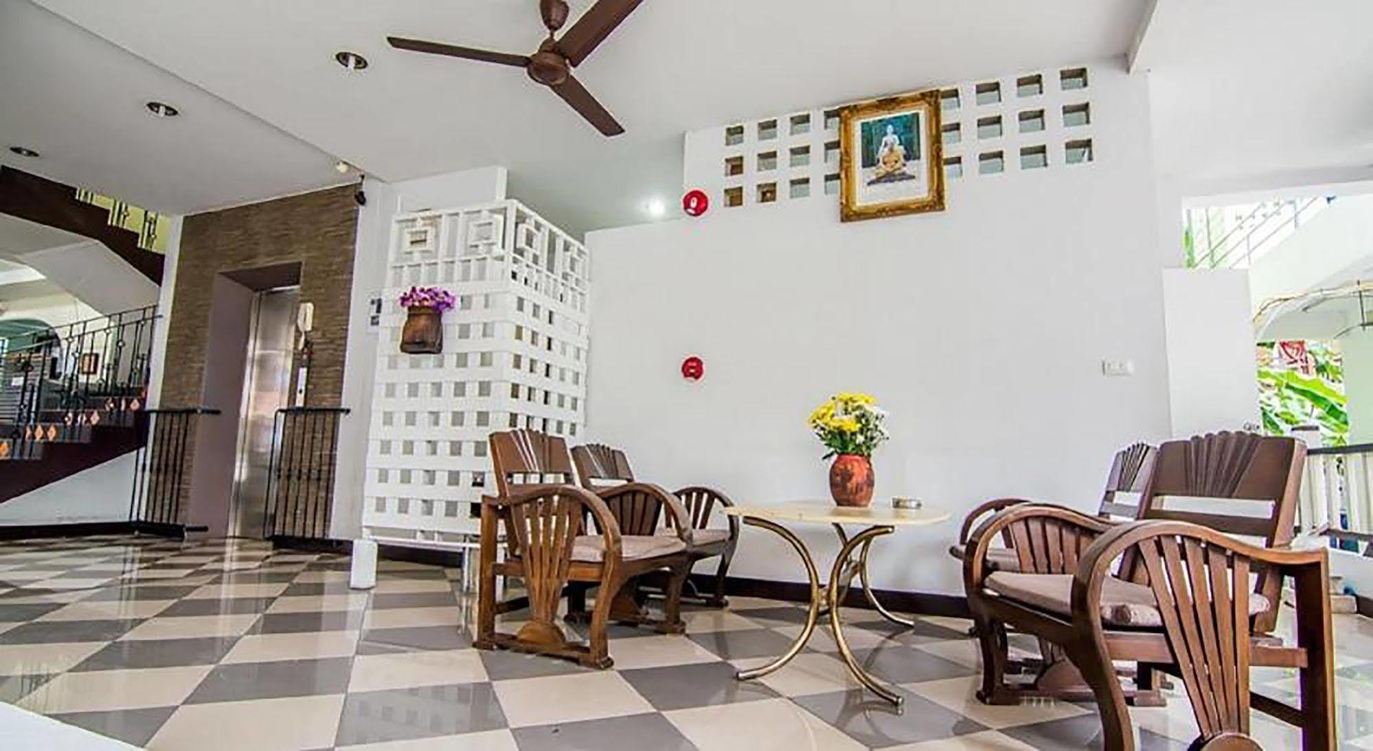 Sutus Court 4 Hotel Pattaya Luaran gambar