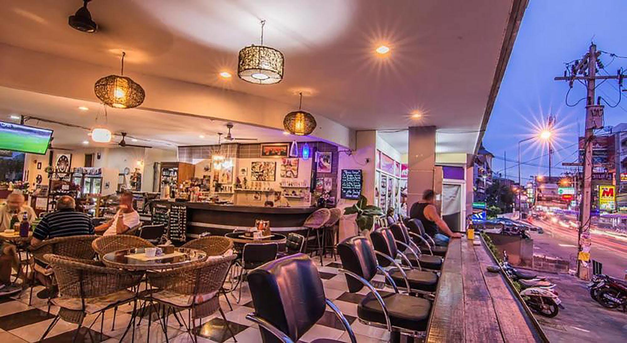 Sutus Court 4 Hotel Pattaya Luaran gambar