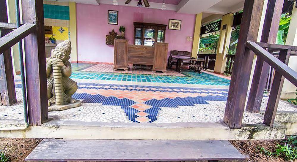 Sutus Court 4 Hotel Pattaya Luaran gambar